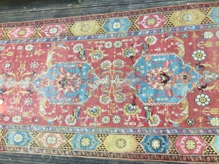 Antique Ottoman Transylvanian long rug in a sad condition
from the 17th century
needs a professional wash                  