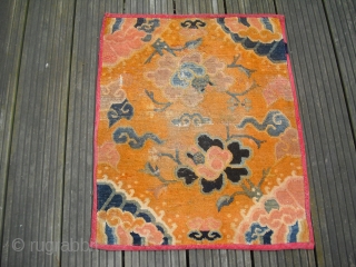 Tibet Fragment - Antique - worn condition with damages - but soft an glossy wool, size: 51cm x 83 cm / shipping worldwide          