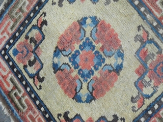 Antique chinese square - Ningxia?, size: 83 x 87 cm/ soft wool, with old restorations, would benefit from a bath             