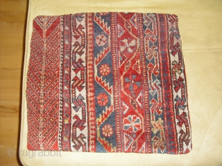 Pillow made of a Qashqai Rug Fragment - good condition - soft and glossy wool - with Zipper on the backside - Size: 42 cm x 39 cm - shipping worldwide  