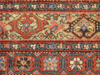 large Border Fragment - North West Persian - maybe Ferahan - very nice colours (including slightly corroded apple-green) and glossy soft wool / Size: 120 cm x 65 cm    