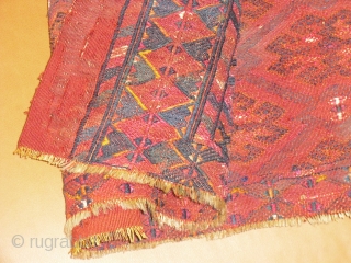 Torba - Brocade flatweave Yomud or Tekke, early piece maybe around 1850, very thin and floppy handle - fragment, lots of Silk (i.a. magenta + white)- Size 98 x 36 cm
shipping worldwide  ...
