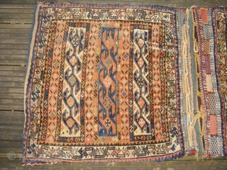Gaschgai/ Gaschguli Khordjin/ South West Persia - complete - patinated colors - very soft wool with Syrga-Ornaments - probably from 1900            
