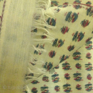 Antique kashmir shawl.
18ème siècle antique cachemire jamawar châle. Oeuvre unique en bordure . !
État et les couleurs sont très belles.

Taille de 7feet par 4feet de        