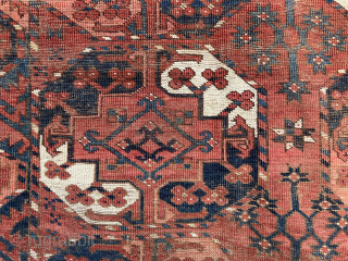 Antique Ersari Turkoman Main Carpet, 5'6 x 7'8, Turkmenistan, Amu Darya region, probably of the third quarter of the nineteenth century. Wool pile on wool foundation with goat hair warps. All natural  ...