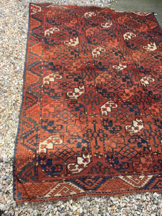 Antique Ersari Turkoman Main Carpet, 5'6 x 7'8, Turkmenistan, Amu Darya region, probably of the third quarter of the nineteenth century. Wool pile on wool foundation with goat hair warps. All natural  ...