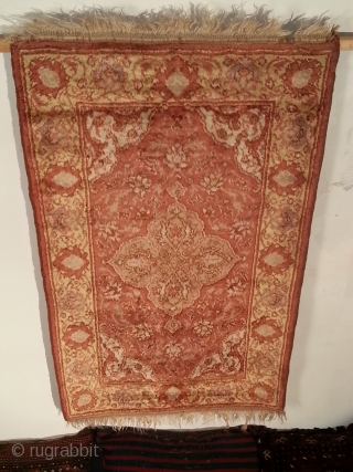 Anatolian angora wool carpet from the Ushak region, arround 1900. Seize: 89 x 157 cm. Very high floor with silky shining wool. Heavy weight. On both ends are rolled in Kelims, about  ...
