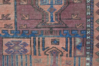 Baluch, 201 x 117 cm, rare design with beautyful colors, equal thin floor, last Q.19th.                  