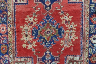 Central Anatolian Carpet, full pile. Some old repairs. 204 x 127 cm                     