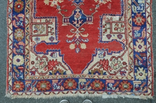 Central Anatolian Carpet, full pile. Some old repairs. 204 x 127 cm                     