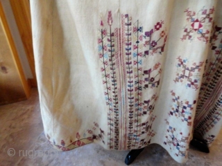 19th Century Palestinian dress or robe in excellent original condition                       