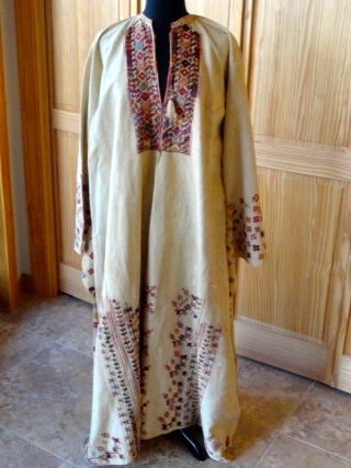 19th Century Palestinian dress or robe in excellent original condition                       