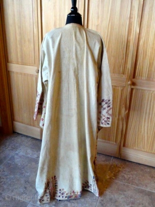 19th Century Palestinian dress or robe in excellent original condition                       