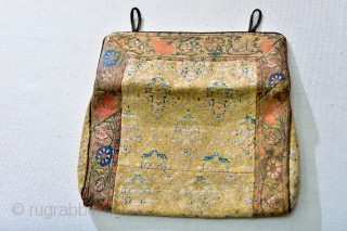 1600s / 17th Century Safavid silk / gold brocade.

This antique purse was custom made out of 17th Century Safavid textiles. The purse was crafted in the early 20th Century in either London  ...