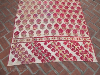 late 1800s Phulkari Tirma Bagh Shawl
105 x 50 INCHES (2.75 m x 1.25 m)                   