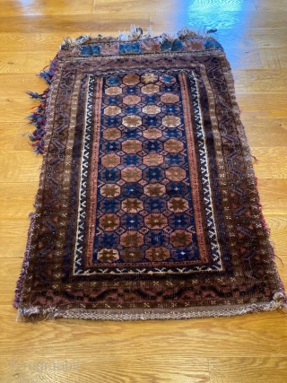 2'11" x 1'11" Rare Timuri Balisht Bag [029]

Rare antique 1860 Timuri Balisht cushion/bag rug. Features a honeycomb lattice enclosing stars with eight points. Eight colors, and given a museum quality hand wash. 