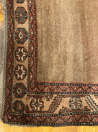 7'10" x 4'6" Rare Bakshiesh Rug [076]

A rare antique Bakshiesh open camel field rug. Circa 1880, this piece features a meandering star and leaf dragon pattern on the main border. There is  ...