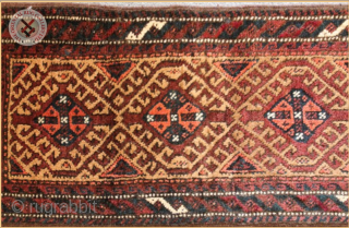 TR 11811 - 
Antique Baluch balshti rug circa 1910 wool and camel hair on wool foundation
Very good condition
Size : 0.88m x 0.36m  2`11" x 1`2"       