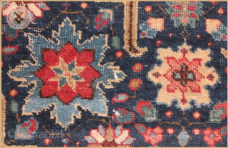 RG 941 - 
Antique Tabriz carpet circa 1920 wool on cotton foundation
Very good condition
Size : 2.60m x 1.66m  8`6" x 5`5"           