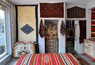 SPOTLIGHT ON…
Here we highlight Mexican weavings  from our forthcoming ‘Spring Sale of Antiques, Oriental Rugs and Textiles’ on 29th May 2022.
https://www.liveauctioneers.com/catalog/241621_spring-sale-antiquesoriental-rugstextiles/?fbclid=IwAR3Rr6_EOBDiLqCuL1NJEZCbb2yyC7_qPziHqK8YuV4EfYhdzO2tKXOqEmw           