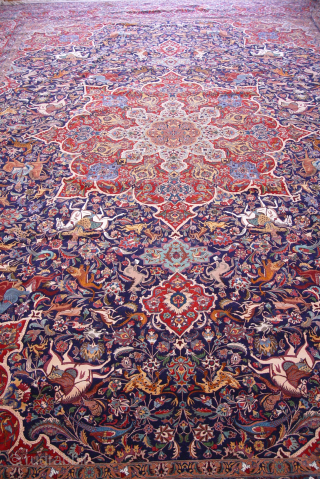 Phenomenal Persian Tabriz Hunting Scene Silk & Kurk Wool pile and Silk foundation Large Older Rug, size is 11'3" x 16'7" ft.           