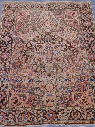 Antique Persian Farahan Sarouk, c. 1900's, 3'3" x 5'ft. (99 x 153 cm.) absolutely lovely colors, very good original condition , no repairs.          