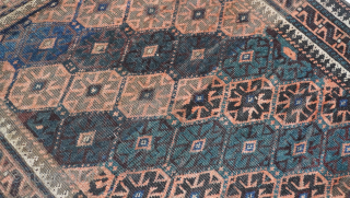 Antique Baluch 100% Wool Rug, the size is 2'9" x 4'9" ft.                     