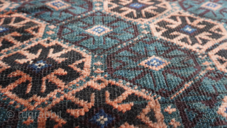 Antique Baluch 100% Wool Rug, the size is 2'9" x 4'9" ft.                     