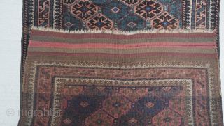Antique Baluch 100% Wool Rug, the size is 2'9" x 4'9" ft.                     
