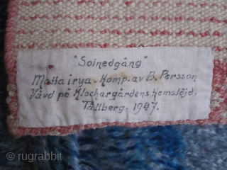 "Solnedgang" rug ("Sunset"), Sweden, 1947, riya rug signed by B.Perrson, very good condition, the tiger effect has been done by mixing ivory wools with natural brown wool, 257/160cm. inquiry: thierrygirard@protonmail.ch   