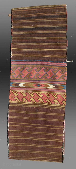 Kuba Region Flat Woven Khorjin, 1'8" x 4'7"

Good condition ... natural dyes,.. unusual weaving, not common at all

SOLD               