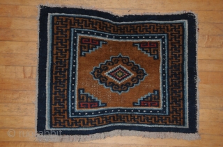 Small sitting mat.
Nice graphic medallion.
Tibet
Late 19th Century
24x 30 inches                        