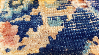 A wonderful tibetan undersaddle fragment. 19th century. All wool. Glorious colors.

Price on request,  tempting priced                 