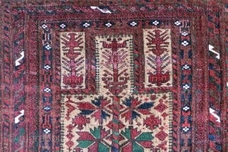 Late 19th century Baluch prayer rug in good condition. Excellent colours. Size: 146x92                    