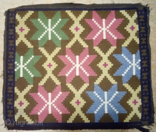 Antique Swedish kilim(Rolakan technique), no: 399, size: 48*58cm.                         