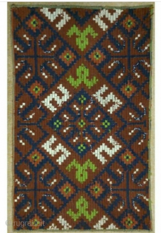 Swedish embroidery wool on linen, size: 97*60cm                          