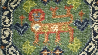 Antique cushion swedish cross stitch, no: 197, size: 34*28cm, pictorial design(Lion), wool on linen, all natural colors.                