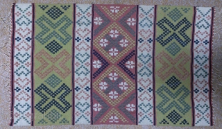 Antique Swedish Kilim, no: 256, size: 59*35cm, wool on cotton, all natural colors.                    
