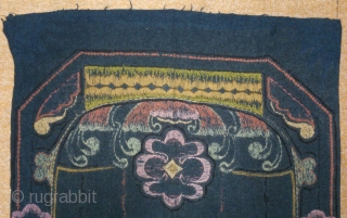 Antique pillow Swedish embroidery, no: 212, size: 71*54cm, 19th century, wool on wool, all natural colors.                 