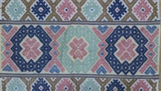 Antique Swedish Kilim, no: 283, size: 142*45cm, 19th century, wool on cotton, all natural colors.                  