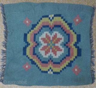 Antique Swedish kilim(Rolakan technique), no: 237, size: 44*44cm.                         