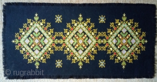 Antique Swedish cross stitch wool on wool, no: 351, size: 87*42cm.                      