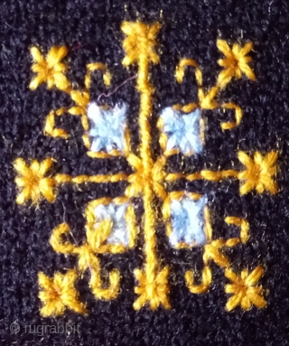 Antique Swedish cross stitch wool on wool, no: 351, size: 87*42cm.                      