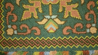Antique pillow swedish cross stitch, no: 198, size: 36*36cm.                        