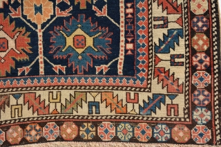 Rare Shirvan rug, 19th Century and in very good condition.
Size is 150 x 109 cm                  