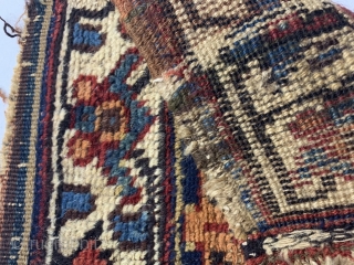 Antique Kurdish Chanteh, 
Age is circa 1880 and Size is 45 x 31 cm.                    ...