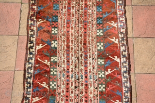 Kurdish runner End 19th century or 1st half of 20th century
Excellent condition, full pile
no repile or repairs
size : 335 x 120 cm 11.0 x 4.0 ft       