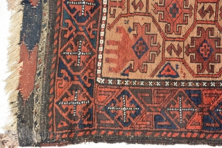 An Exceptional Baluch Double nishe prayer rug.
Excellent condition and very good pile.
Age: 19th century
size: 179 x 100                