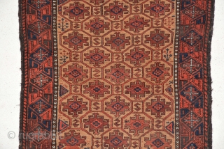 An Exceptional Baluch Double nishe prayer rug.
Excellent condition and very good pile.
Age: 19th century
size: 179 x 100                