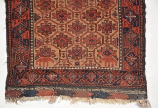 An Exceptional Baluch Double nishe prayer rug.
Excellent condition and very good pile.
Age: 19th century
size: 179 x 100                